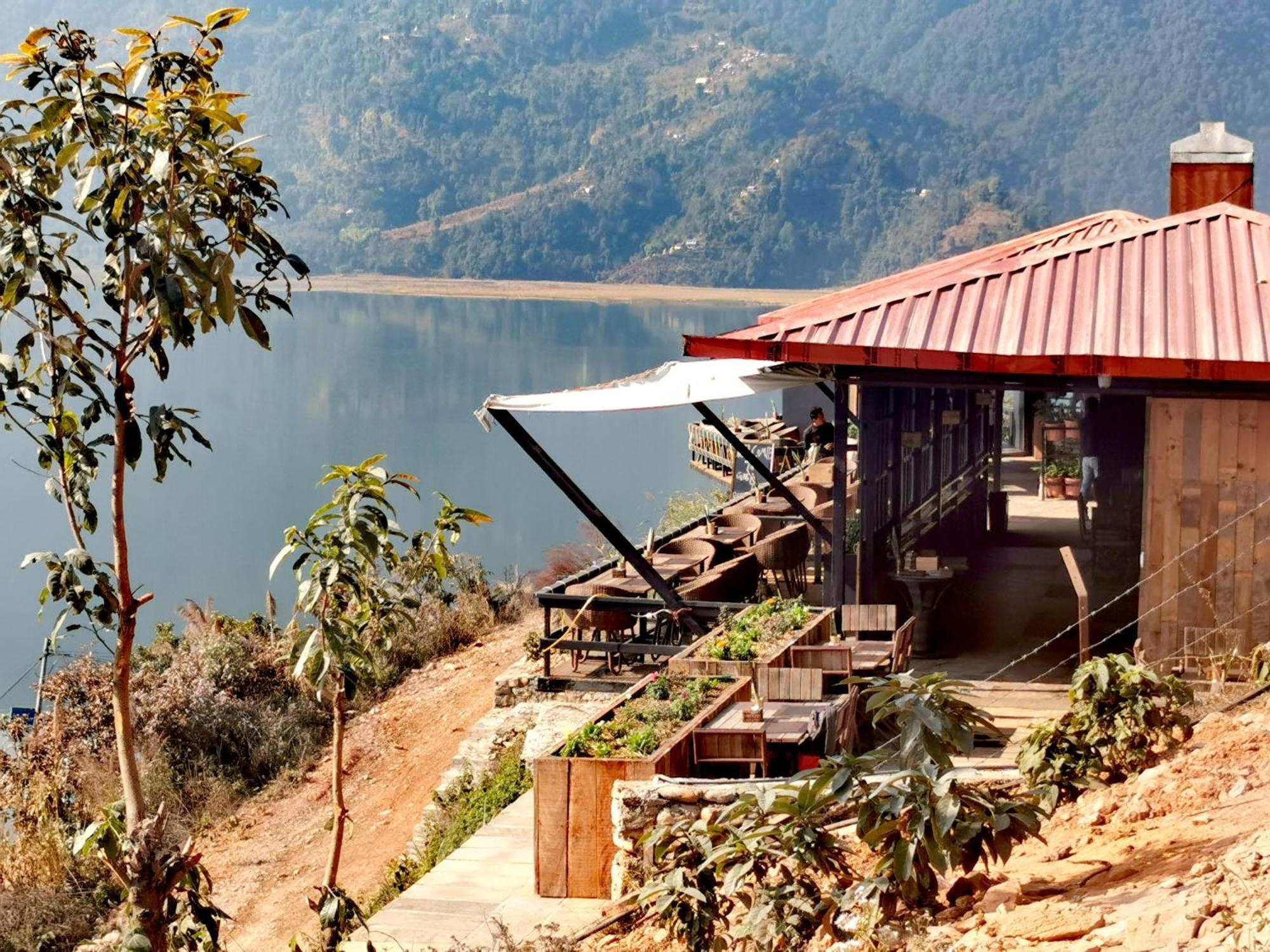 Gusto Accommodation Pokhara Bagian luar foto